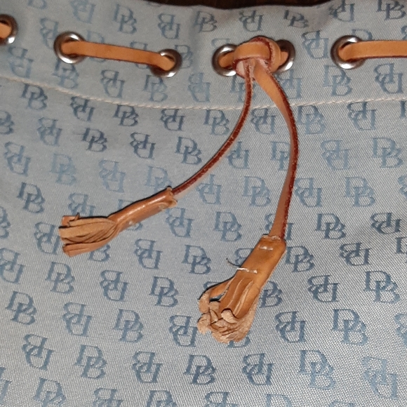Dooney & Bourke Handbag - Picture 3 of 10